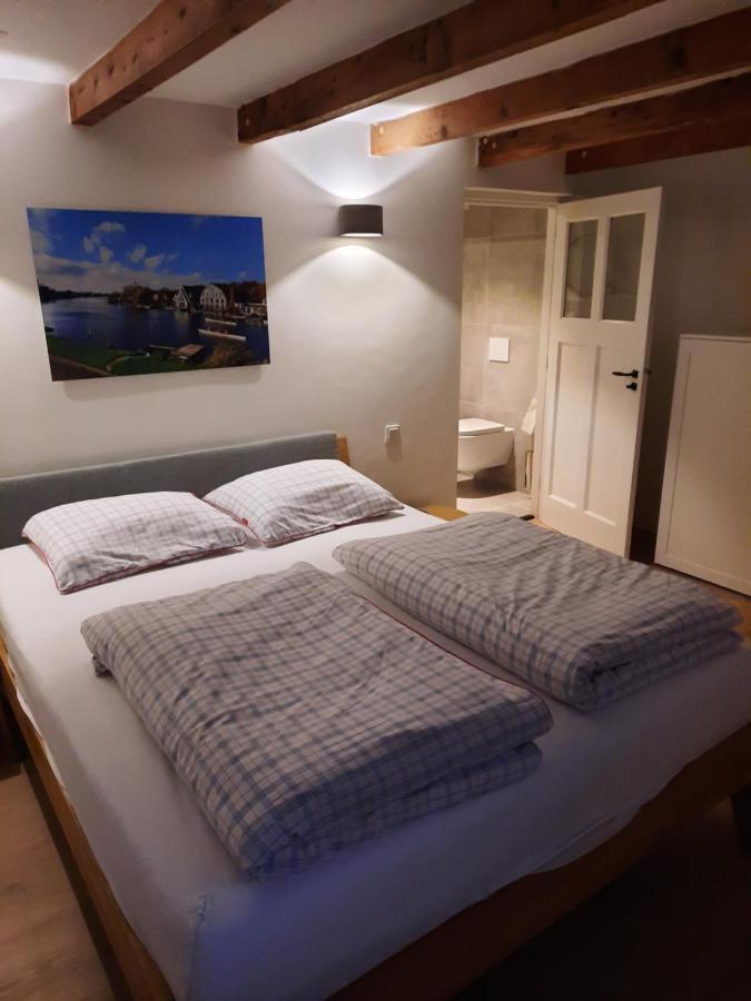 Blrk 285 Bed & Breakfast Rotterdam Bagian luar foto