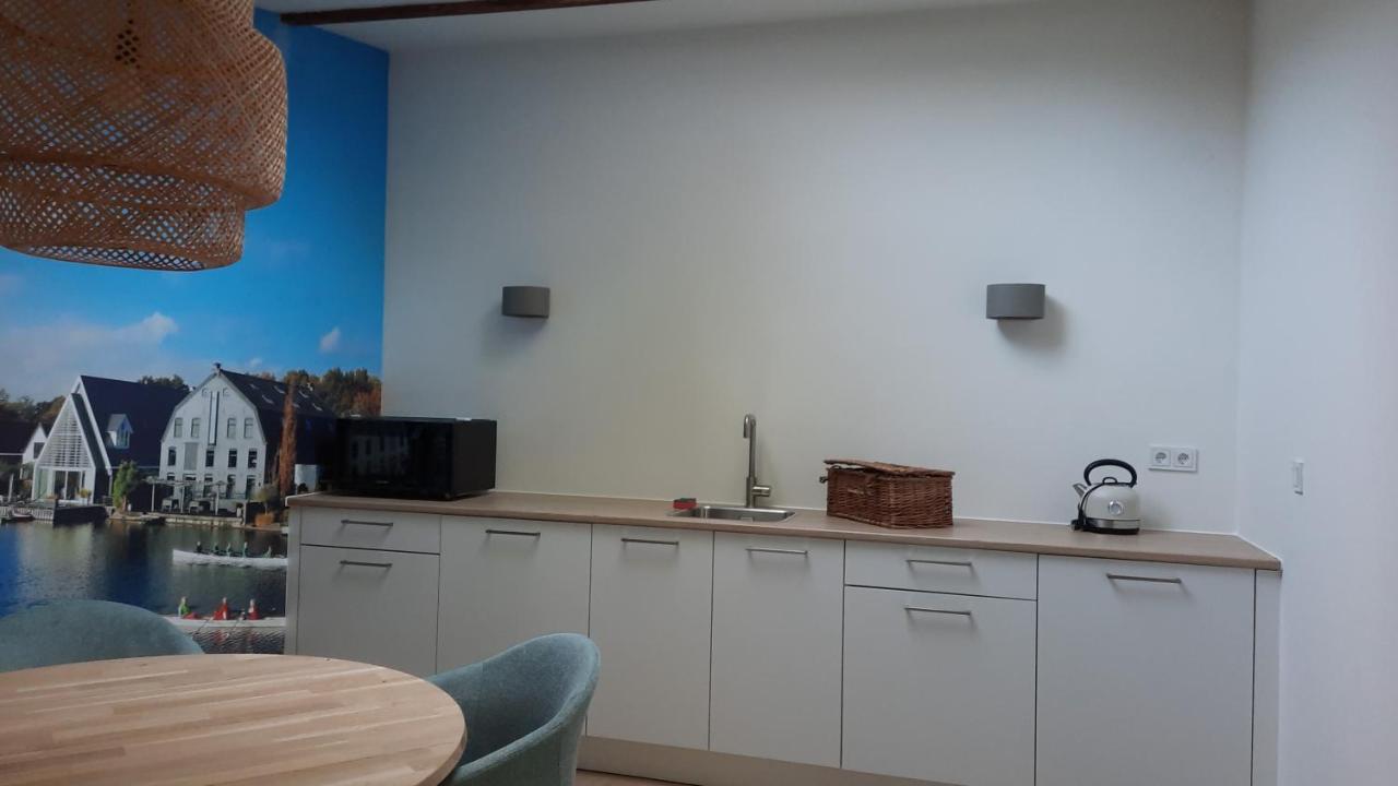 Blrk 285 Bed & Breakfast Rotterdam Bagian luar foto